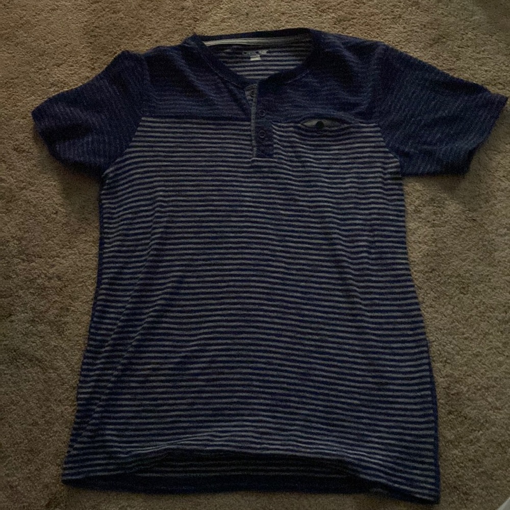 Men’s cherokee blue top